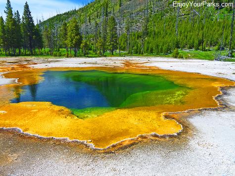 Emerald Pool,  Black Sand Geyser Basin, Yellowstone National Park