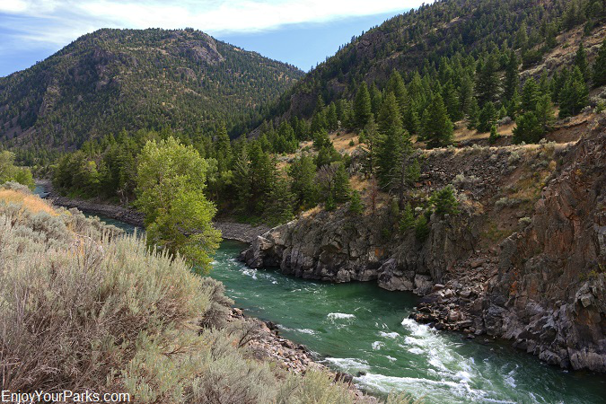 Yankee Jim Canyon and the Yellowstone River