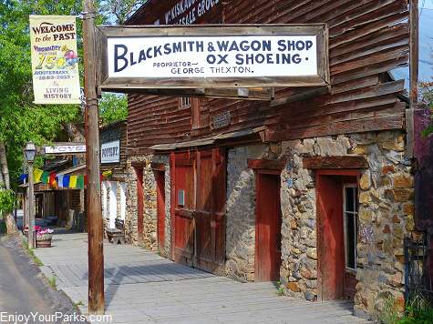 Blacksmith Shop, Virginia City Montana