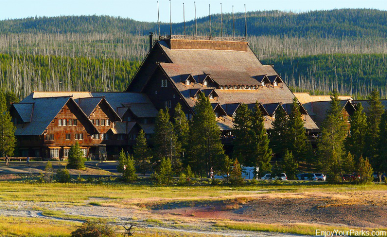 Yellowstone Park Lodging Facilities - Enjoy Your Parks