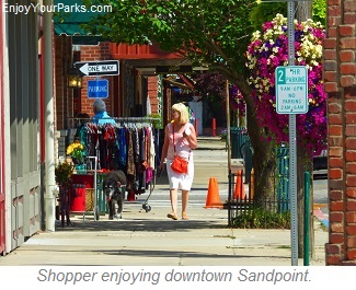 Shopper enjoying downtown Sandpoint