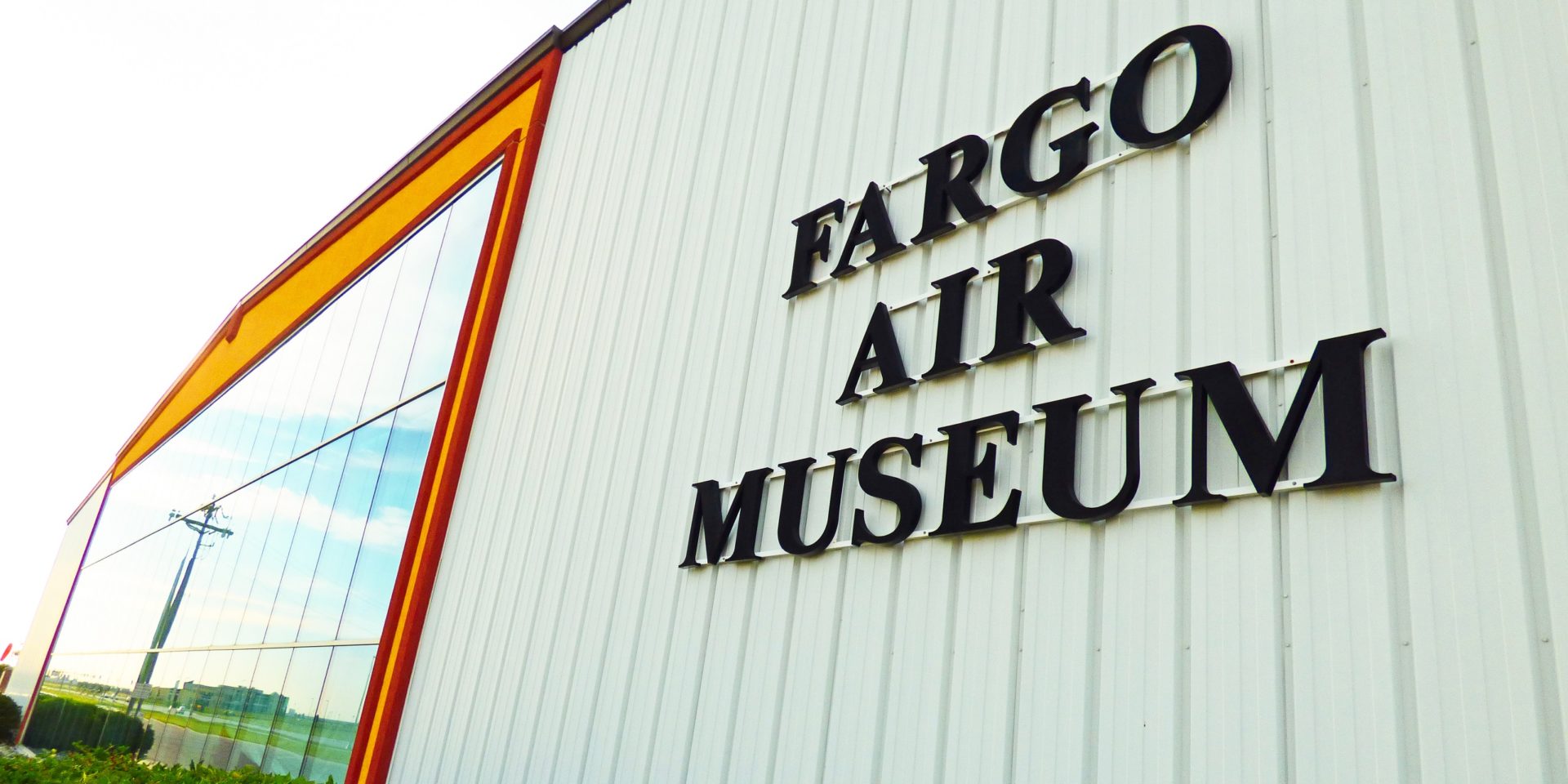 Z-FARGO AIR MUSEUM-2X1