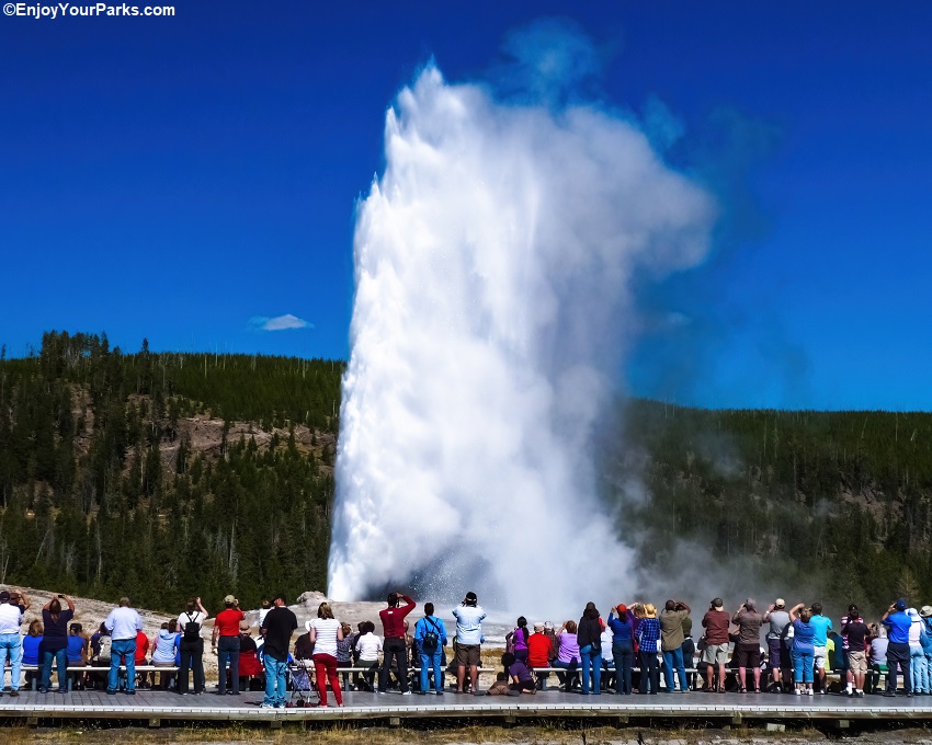 OLD FAITHFUL IMAGE